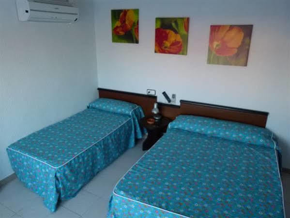 Hostal Pardo Miami Playa Exteriör bild