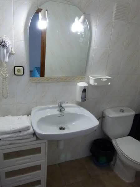 Hostal Pardo Miami Playa Exteriör bild