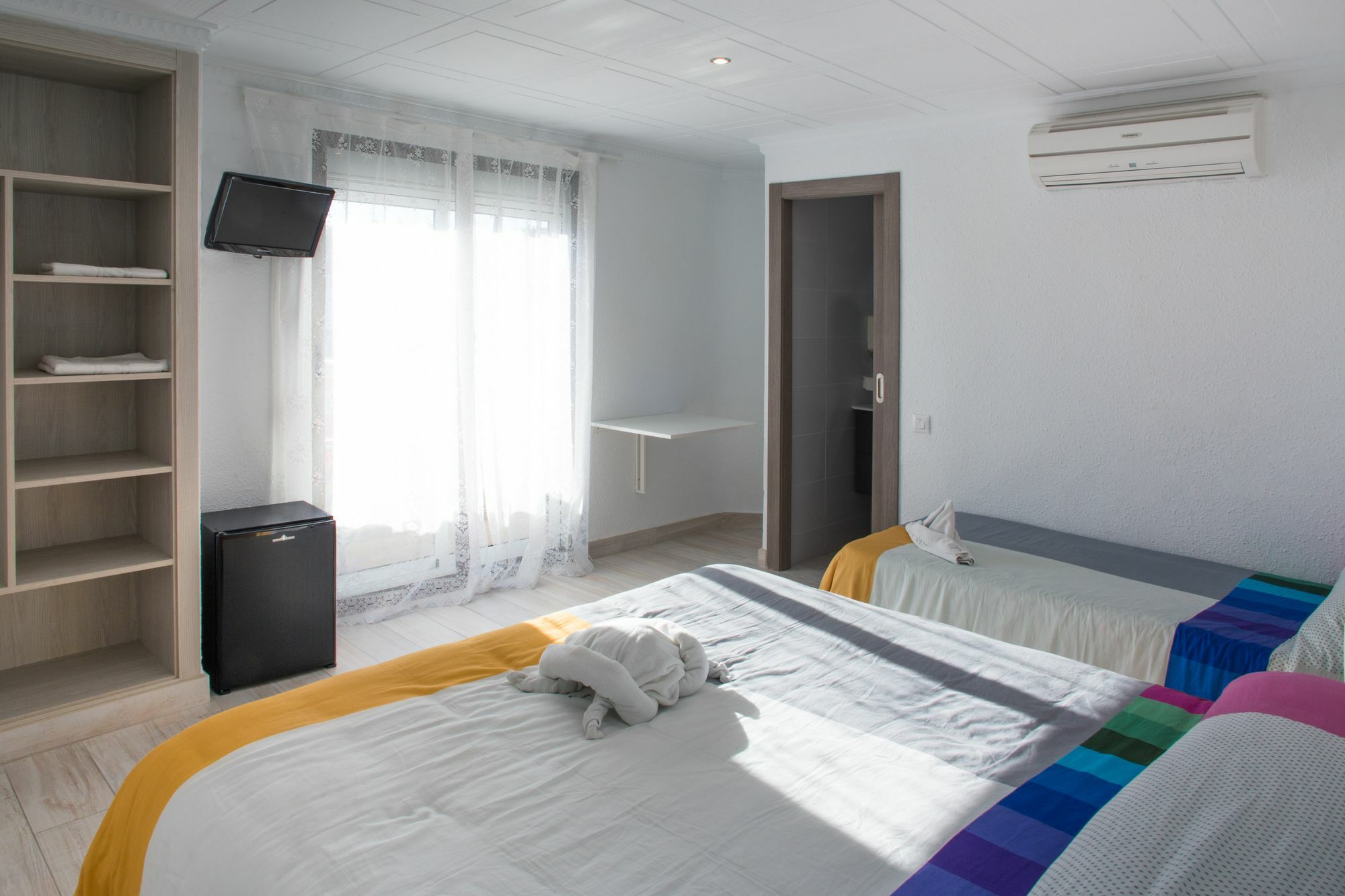 Hostal Pardo Miami Playa Exteriör bild